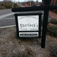 รูปภาพถ่ายที่ Sherlocks Steak and Seafood โดย Will Klein T. เมื่อ 11/24/2012