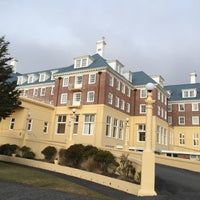 Das Foto wurde bei Chateau Tongariro Hotel von dindin am 6/11/2016 aufgenommen
