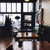 2/21/2017 tarihinde Drew T.ziyaretçi tarafından Bare Bones Cafe &amp;amp; Bar'de çekilen fotoğraf