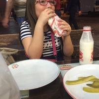 Photo taken at Katipoğlu Burger by 🇹🇷Mine🇹🇷 Ö. on 5/16/2016