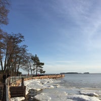 Photo taken at Toppelundin uimaranta by Uri S. on 2/18/2017