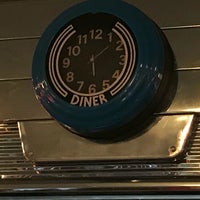 4/22/2018에 Perla V.님이 TRIXIE American Diner에서 찍은 사진