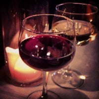 Das Foto wurde bei Chablis Food + Wine von Jaqueline G. am 9/20/2012 aufgenommen
