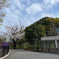 Photo taken at 代々木深町小公園 by 雄大 鷺. on 4/7/2024