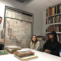 รูปภาพถ่ายที่ The Cooper Union Library โดย Natsume C. เมื่อ 11/1/2018