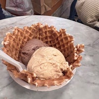 Das Foto wurde bei Jeni&amp;#39;s Splendid Ice Creams von Natsume C. am 11/27/2022 aufgenommen