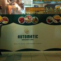 Photo taken at Automatic Restaurant مطعم الأوتوماتيك by Imran S. on 11/24/2012