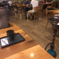 Foto diambil di Kahve 6 Cafe&amp;amp;Bistro oleh Serkan_777 pada 8/6/2022