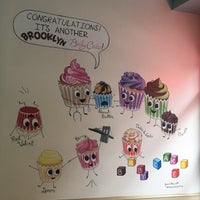 รูปภาพถ่ายที่ Brooklyn Baby Cakes โดย Steve D. เมื่อ 6/16/2017