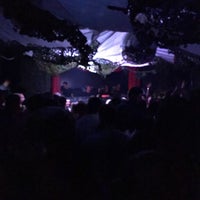 Foto tomada en TRADE Nightclub  por Christian C. el 3/22/2017