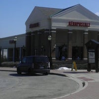 reebok outlet store huntley il