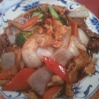 Photo taken at Twin Lion Chinese Restaurant by Kevin B. on 10/12/2012