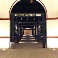 รูปภาพถ่ายที่ Hilton Garden Inn โดย Javier G. เมื่อ 4/26/2013