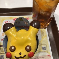 Photo taken at Mister Donut by Uen0 imaisan T. on 11/15/2019