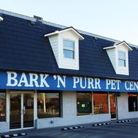 รูปภาพถ่ายที่ Bark &amp;#39;n&amp;#39; Purr โดย Austin Shop Crawl N. เมื่อ 11/26/2012