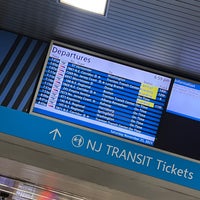 รูปภาพถ่ายที่ NJ Transit Rail Terminal โดย DaNE S. เมื่อ 11/25/2023