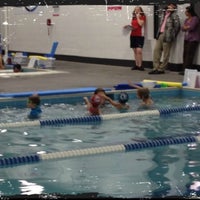 12/18/2012 tarihinde Anthony W.ziyaretçi tarafından Tom Dolan Swim School'de çekilen fotoğraf