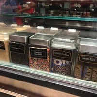 Photo taken at Cold Stone Creamery by Gareth N. on 9/7/2018