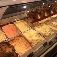 Photo taken at Cold Stone Creamery by Gareth N. on 7/29/2018