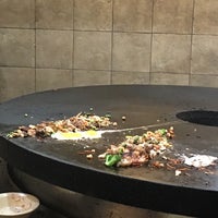 Photo taken at bd&amp;#39;s Mongolian Grill by Sugar on 9/5/2018