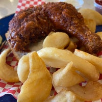 Photo taken at Music City Hot Chicken by Sugar on 5/8/2021
