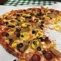 Das Foto wurde bei Joe&amp;#39;s Brooklyn Pizza von Sugar am 1/11/2019 aufgenommen