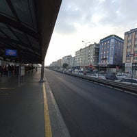 Photo taken at Avcılar Metrobüs Durağı by MEMO💛💙 on 12/24/2022