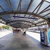 Photo taken at Avcılar Metrobüs Durağı by MEMO💛💙 on 7/21/2022