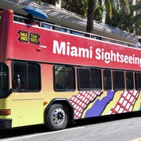 Foto tirada no(a) Miami Double Decker por John S. em 3/23/2015