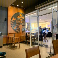 Photo taken at Starbucks by Carlos Eduardo on 11/4/2019