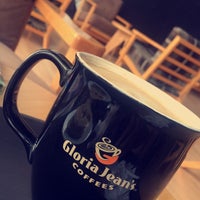 Photo taken at Gloria Jean&amp;#39;s coffees by Dr_UniQue . on 11/7/2015