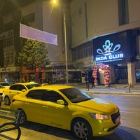 รูปภาพถ่ายที่ In Da Club &amp;amp; Concert Hall โดย Latif TAXİ 🚖😊7/24 0. เมื่อ 1/1/2023