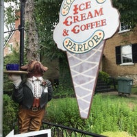 Photo taken at Scruffy&amp;#39;s Ice Cream Parlor by Amr A. on 7/5/2018