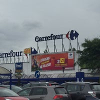 Photo taken at Carrefour hypermarché / Carrefour hypermarkt by Nathalie D. on 7/20/2017