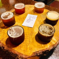 Photo taken at Peaks N Pines Brewing Company by Conrad &amp;amp; Jenn R. on 10/25/2018