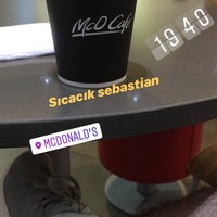 Photo taken at McDonald&#39;s by 💪BOUNCEXXX💪 on 7/2/2019