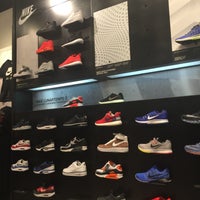 mall of asia nike store