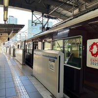 Photo taken at Hankyu Kobe-sannomiya Station (HK16) by fuyu👁‍🗨® (. on 2/27/2024