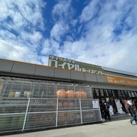 Photo taken at ロイヤルホームセンター三田店 by fuyu👁‍🗨® (. on 12/28/2021
