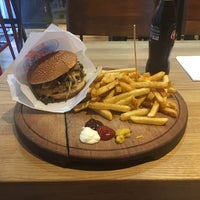 Photo taken at Burger Stop by Aykut Ö. on 6/13/2017
