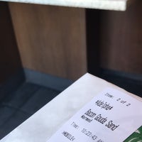 Photo taken at Starbucks by Adelpha on 9/24/2017