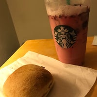 Photo taken at Starbucks by Adelpha on 7/16/2017