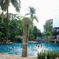 Photo taken at Swimming Pool Gran Melia Hotel by erick s. on 9/22/2012