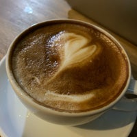 Photo taken at Robert&amp;#39;s Coffee by ebilis e. on 11/13/2021