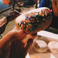 Foto diambil di Dunkin&amp;#39; Donuts oleh Tony H. pada 5/13/2015
