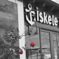 Das Foto wurde bei İskele Et &amp;amp; Balık Restaurant von İskele Et &amp;amp; Balık Restaurant am 3/23/2015 aufgenommen