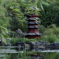 Photo taken at Chinesischer Garten des wiedergewonnenen Mondes by Ksu M. on 8/6/2022