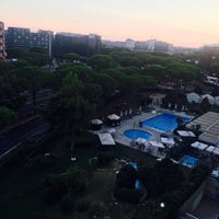 Photo taken at Holiday Inn by Pınar Y. on 8/25/2017