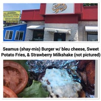 Photo taken at Gabby&amp;#39;s Burgers &amp;amp; Fries by Taste T. on 5/11/2018