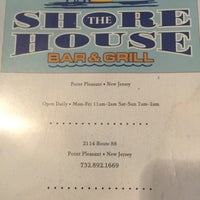 10/8/2016에 marcus p.님이 Shore House Bar &amp;amp; Grill에서 찍은 사진
